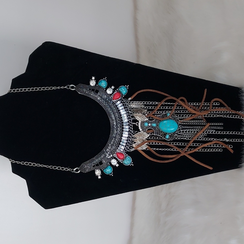 Vintage Necklace Set - Picture 3 of 12